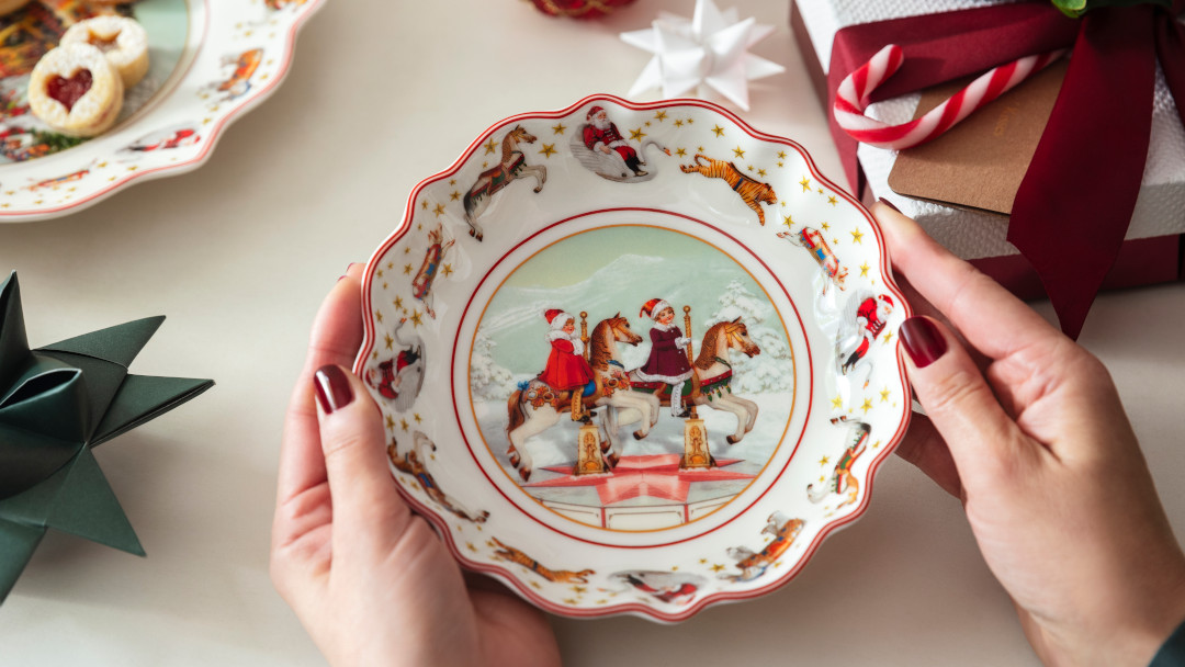 Miseczka Świąteczna Na Pierniki Zastawa Stołowa Porcelana Premium Edycja Limitowana Annual Christmas Edition 2024 Villeroy & Boch Świąteczny Prezent