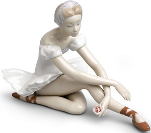 Figurka Ballerina z różą
